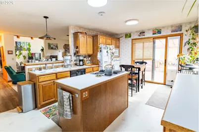 10413 S E St, Island City, OR 97850 - Photo 6