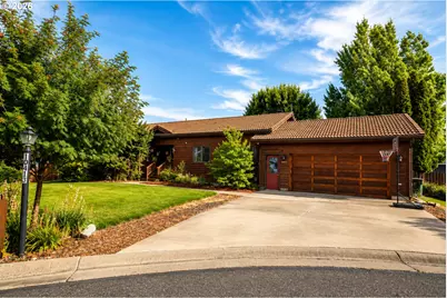 10413 S E St, Island City, OR 97850 - Photo 1