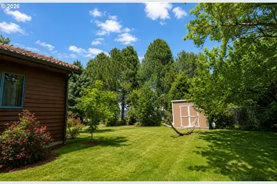 10413 S E St, Island City, OR 97850 - Photo 34