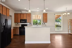 547 SW Georgetown Way, Beaverton, OR 97006 - Photo 14