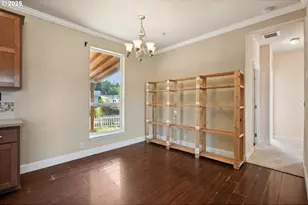 547 SW Georgetown Way, Beaverton, OR 97006 - Photo 10