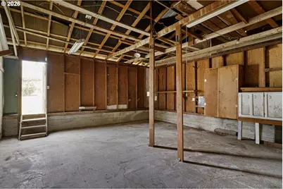 106 S Main St, Drain, OR 97435 - Photo 18