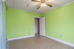 106 S Main St, Drain, OR 97435 - Photo 44