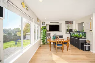 521 Carla Ct SE, Salem, OR 97302 - Photo 8