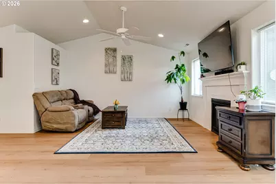 5757 Donohoe Ave, Eugene, OR 97402 - Photo 8