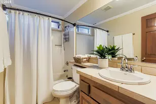 20012 NW Metolius Dr, Portland, OR 97229 - Photo 20