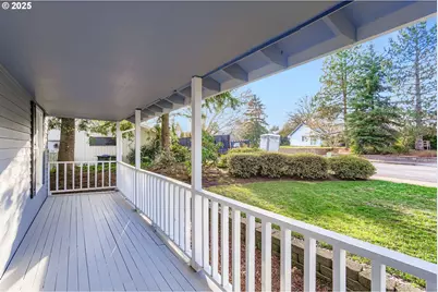 20012 NW Metolius Dr, Portland, OR 97229 - Photo 4