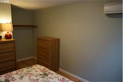 802 54th Pl, Springfield, OR 97478 - Photo 12