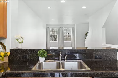 10923 SW Sage Ter, Portland, OR 97223 - Photo 8