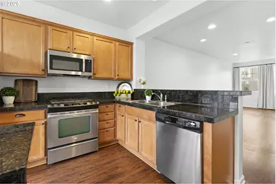 10923 SW Sage Ter, Portland, OR 97223 - Photo 6