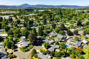 280 Regal Ct, Eugene, OR 97401 - Photo 46