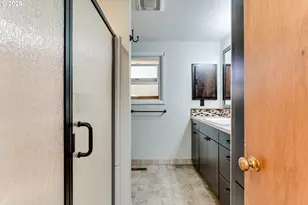 280 Regal Ct, Eugene, OR 97401 - Photo 24