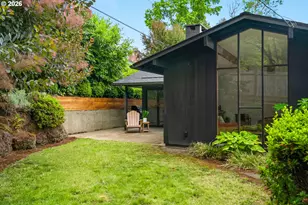 6832 SW Raleighwood Way, Portland, OR 97225 - Photo 24