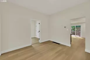 1926 SE Washington St, Portland, OR 97214 - Photo 24