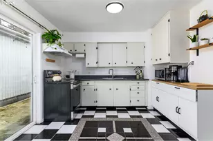 13005 SW Walker Rd, Beaverton, OR 97005 - Photo 12