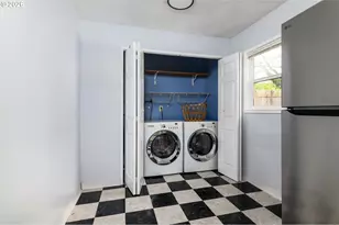 13005 SW Walker Rd, Beaverton, OR 97005 - Photo 16