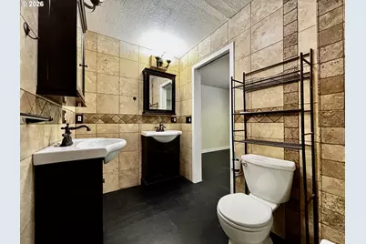 867 S 71st St, Springfield, OR 97478 - Photo 30