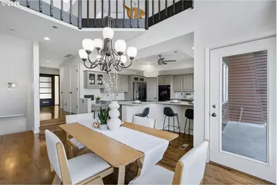 2206 SW Hoffman Ave, Portland, OR 97201 - Photo 12