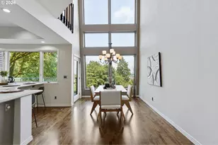 2206 SW Hoffman Ave, Portland, OR 97201 - Photo 4