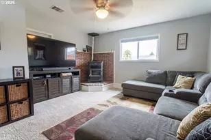 109 Oak St, Amity, OR 97101 - Photo 8