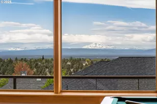 10715 Rockside Ct, Redmond, OR 97756 - Photo 8