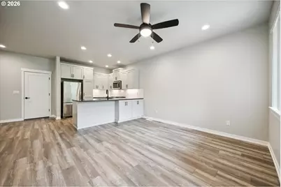 8157 SE Vermont St, Hillsboro, OR 97123 - Photo 6
