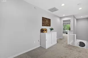 7937 SW Carol Ann Ct, Portland, OR 97224 - Photo 32