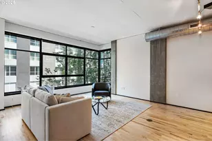 333 NW 9th Ave, Portland, OR 97209 - Photo 6