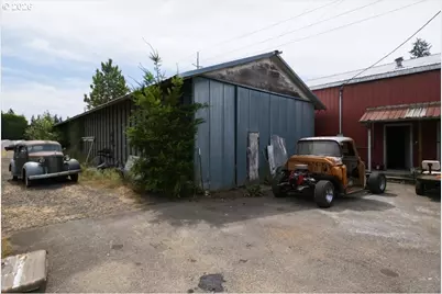5597 S Santiam Hwy, Lebanon, OR 97355 - Photo 32