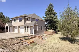1703 NW Division St, Gresham, OR 97030 - Photo 4