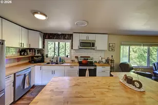 35190 Laila Ln, Astoria, OR 97103 - Photo 10