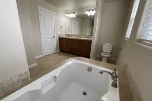 13395 SW Fitzwilliam Dr, Portland, OR 97224 - Photo 24