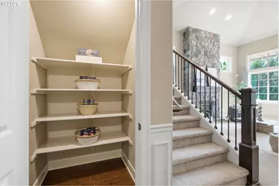 15677 Fieldstone Dr, Lake Oswego, OR 97035 - Photo 16