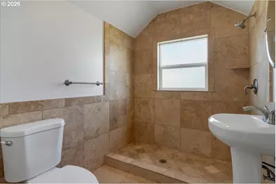 5224 Gaffin Rd, Salem, OR 97317 - Photo 32