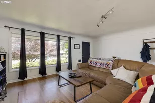 12410 NE Morris St, Portland, OR 97230 - Photo 8