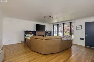 12410 NE Morris St, Portland, OR 97230 - Photo 6
