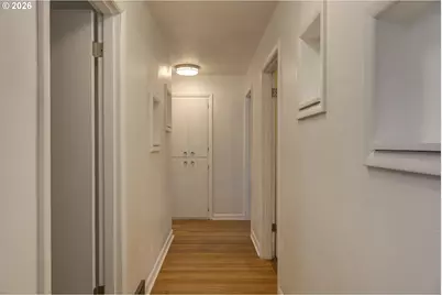 12410 NE Morris St, Portland, OR 97230 - Photo 18