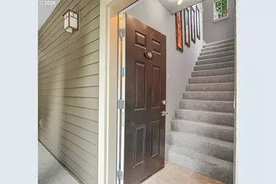 925 Springtree Ln, West Linn, OR 97068 - Photo 2