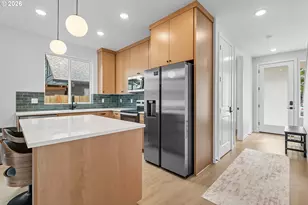 817 NE 94th Ave, Portland, OR 97220 - Photo 10