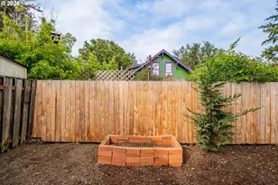 817 NE 94th Ave, Portland, OR 97220 - Photo 26