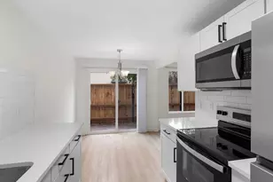 12817 SE Stark St, Portland, OR 97233 - Photo 8