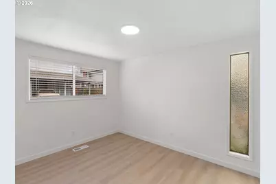 12817 SE Stark St, Portland, OR 97233 - Photo 28