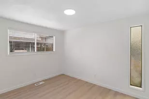 12817 SE Stark St, Portland, OR 97233 - Photo 28
