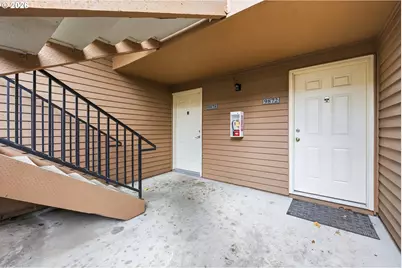 9878 SE Talbert St, Clackamas, OR 97015 - Photo 2