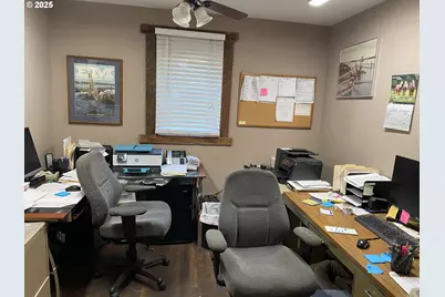 303 S Parkway Ave, Battle Ground, WA 98604 - Photo 18