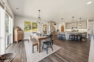 200 Hatfield Dr, Roseburg, OR 97470 - Photo 8