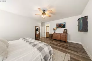 200 Hatfield Dr, Roseburg, OR 97470 - Photo 16