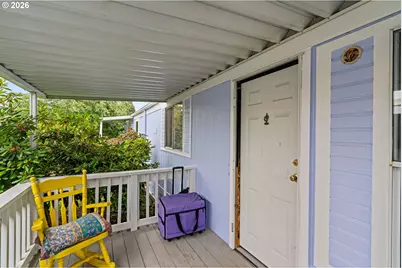1225 W 10th Ave #3, Junction City, OR 97448 - Photo 4