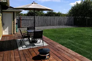 2136 Greenwood Ave, Reedsport, OR 97467 - Photo 4