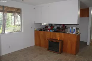 21620 Glaze Rd, Noti, OR 97461 - Photo 12